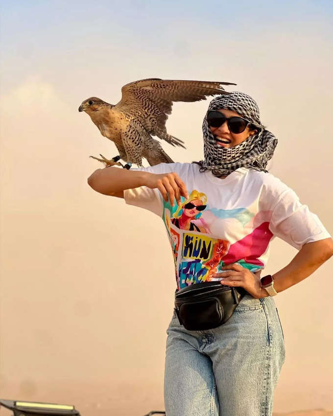 Shweta Tiwari vacation in desert pictures