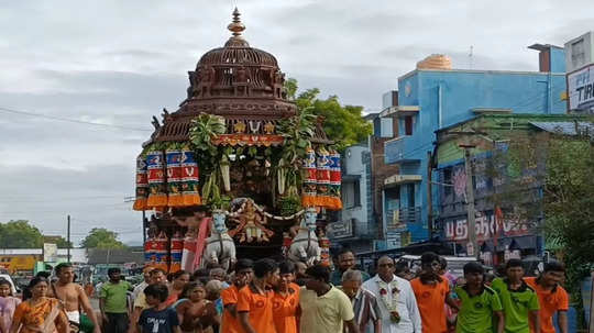 ஸ்ரீவில்லிபுத்தூர் ஆண்டாள் கோவில்: புரட்டாசி பிரம்மோற்சவம் செப்பு தேரோட்டம்!