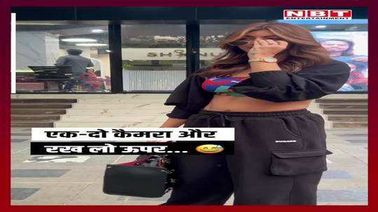 akanksha puri spotted for a saloon session in mumbai watch video