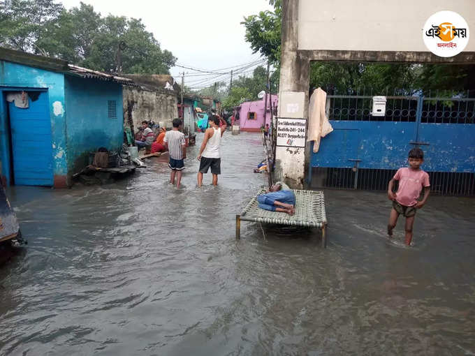 ক্ষুব্ধ স্থানীয়রা