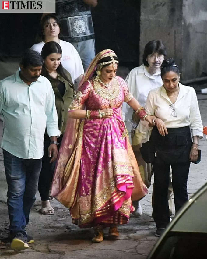 Rekha Exclusive PICS in pink lehanga