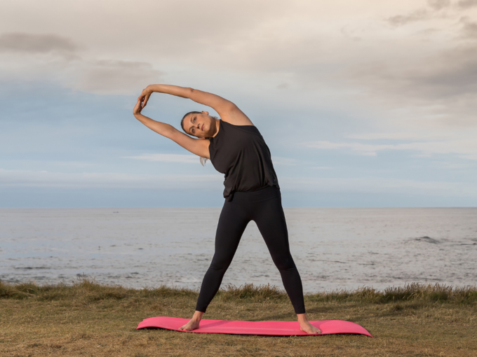 urdhva hastottanasana yoga pose