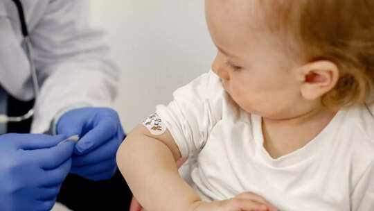 Kids Chemotherapy,क्‍या ब्‍लड कैंसर में बच्‍चों की भी कीमोथेरेपी होती है?  देश के जाने-माने डॉक्‍टर ने दिया जवाब - do children also undergo  chemotherapy for blood cancer, expert ...