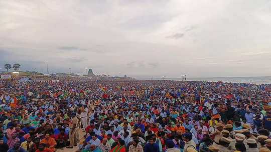 திருச்செந்தூர் கந்த சஷ்டி விழா : குவியும்  லட்சக்கணக்கான மக்கள்!