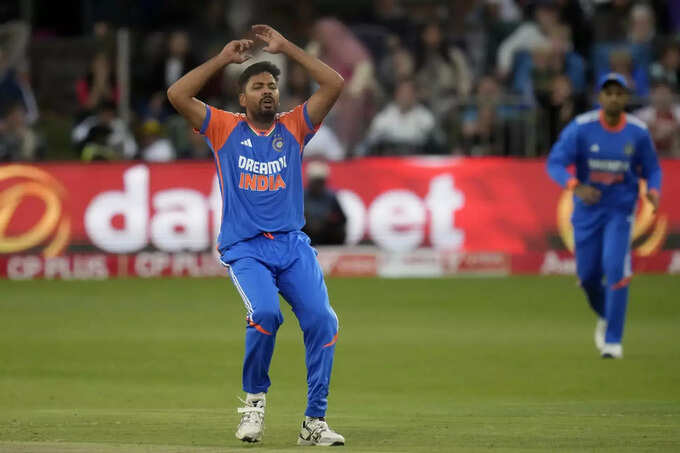 आवेश खान आवेश खान