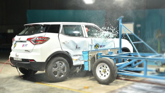 மஹிந்திரா XUV 400: பாதுகாப்பு தரச்சோதனை முடிவுகள்