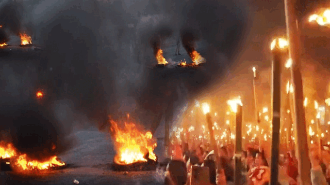 उपद्रवियों के पास भारी असलहा और बारूद बरामद उपद्रवियों के पास भारी असलहा और बारूद बरामद