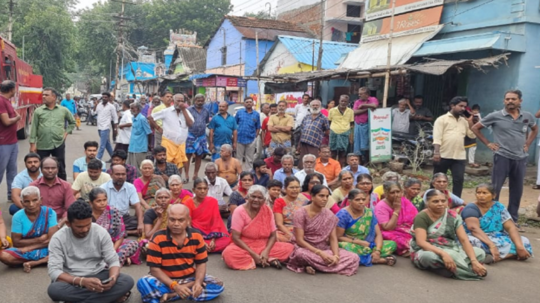 நெல்லையில் கோவிலுக்கு சொந்தமான நிலத்தை மீட்க வந்த இந்து சமய அறநிலைத்துறையினர்; பொதுமக்கள் மறியல் போராட்டம்!