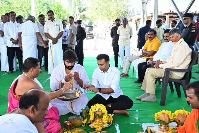 రామ్మూర్తి నాయుడు పెద్దకర్మలో సీఎం చంద్రబాబు, నారా నందమూరి కుటుంబ సభ్యులు