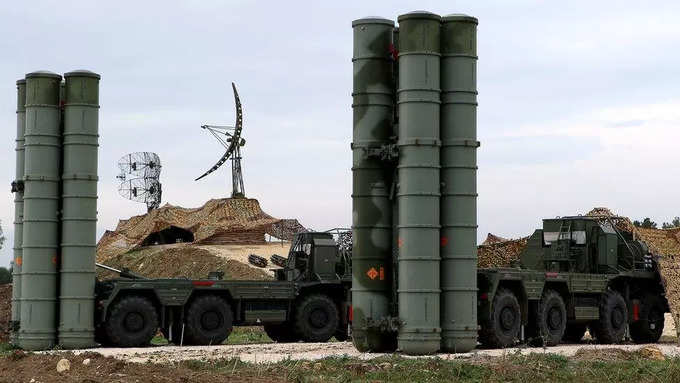 किस देश ने रूसी S-400 खरीदा है?