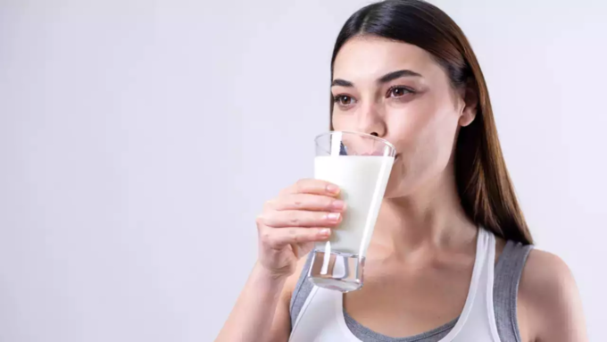 क्लियोपेट्रा और गधी का दूध क्लियोपेट्रा और गधी का दूध