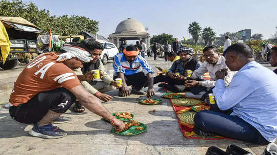 Farmers Protest In Delhi: अन्नदात्यासाठी हवी संवेदनशीलता