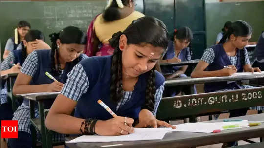 TN Half Yearly Exam 2024 : 3 மாவட்டங்களுக்கு அரையாண்டு தேர்வு ஒத்திவைப்பு - பள்ளிக் கல்வி இயக்குநர் அறிவிப்பு