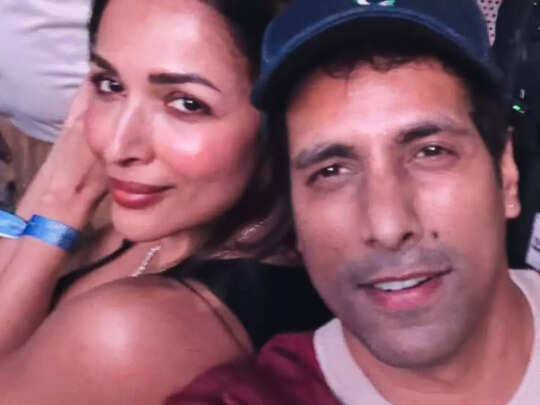अर्जुन कपूर से ब्रेकअप के बाद रुमर्ड बॉयफ्रेंड संग झूमतीं मलाइका अरोड़ा, एपी ढिल्लों के कॉन्सर्ट में दोनों साथ - malaika arora with rumored boyfriend rahul vijay ...