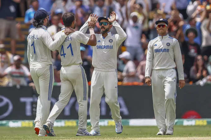 IND vs AUS Live Score: ऑस्ट्रेलिया का गिरा चौथा विकेट