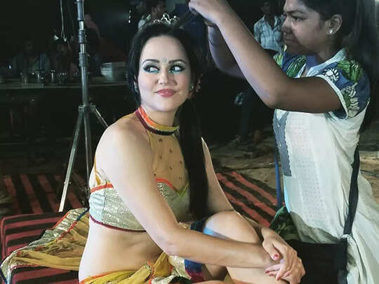 हेजल क्राउनी: 17 साल पहले थीं 'नेशनल क्रश', अब ऐसी दिखती है Mp3 की आयशा,  स्पाइनल टीबी और आर्थिक तंगी, मांगी मदद - mp3 mera pehla pehla pyaar actress hazel  croney where