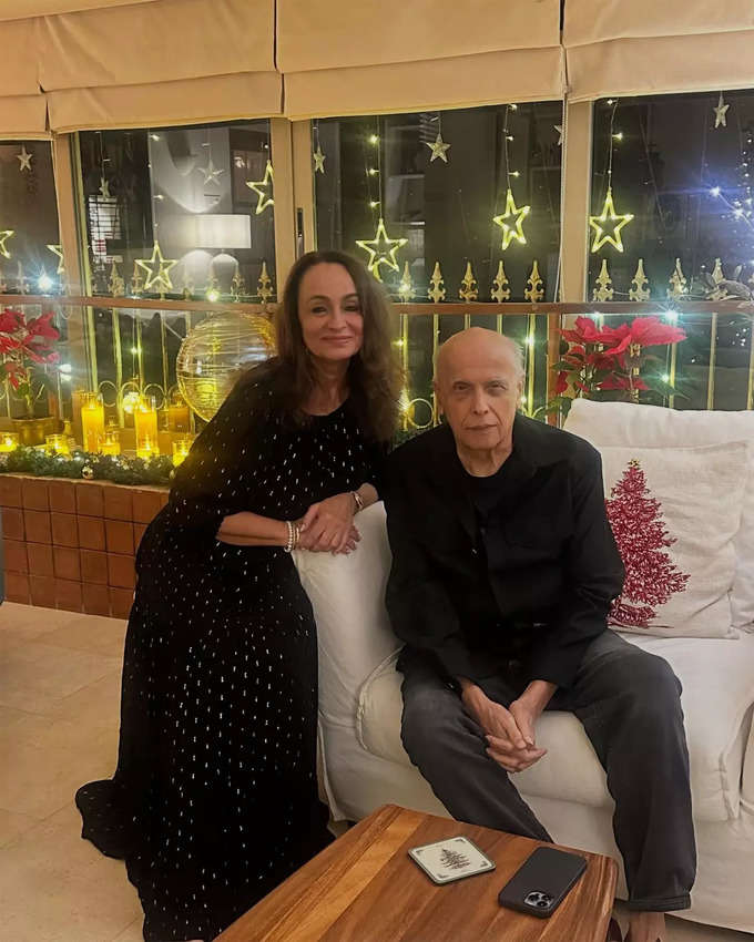 Mahesh Bhatt held a Christmas dinner party