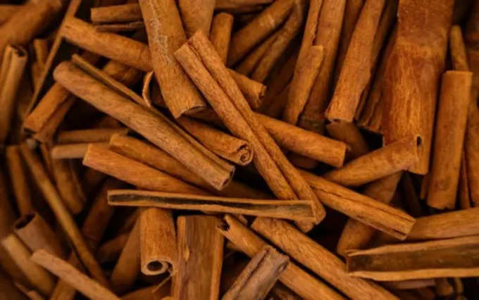 दालचीनी (Cinnamon)