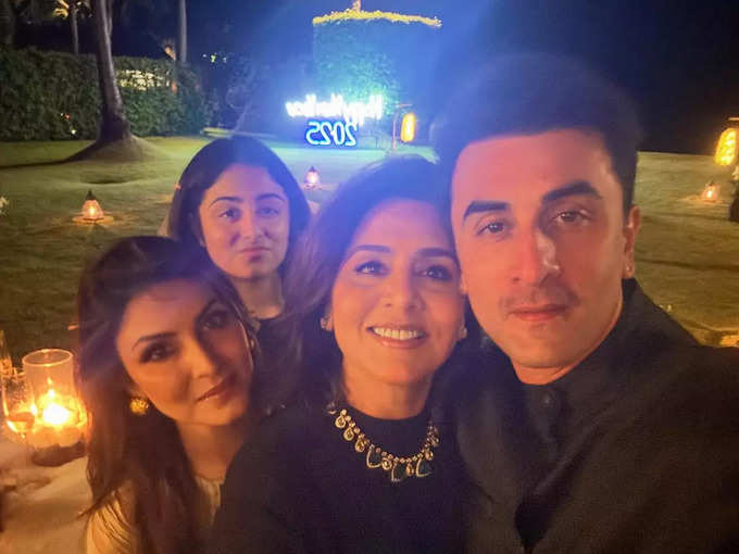 ranbir-riddhima-neetu-samar