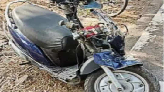 Pune Accident: पॉलिक्लिनिकमधून थेरपी करुन बाहेर निघाले, भरधाव कारची बाईकला धडक; भीषण अपघातात दीर-वहिनीचा करुण अंत