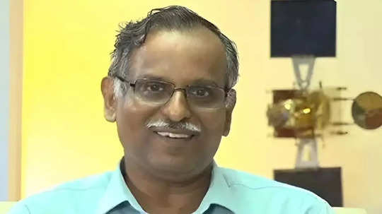 'എല്ലാ തീരുമാനിച്ചത് പ്രധാനമന്ത്രി, ഐഎസ്ആ‍ർഒ വിജയകരമായി മുൻപോട്ടുപോകുമ്പോൾ നിയോ​ഗം'; ഡോ. വി നാരായണൻ്റെ ആദ്യ പ്രതികരണം