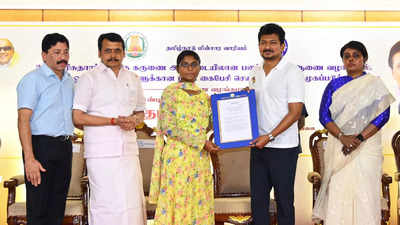 உதயநிதி ஸ்டாலின் வழங்கிய பணி நியமன ஆணைகள்: ஓய்வூதியதாரர்களுக்கு புதிய வசதி!