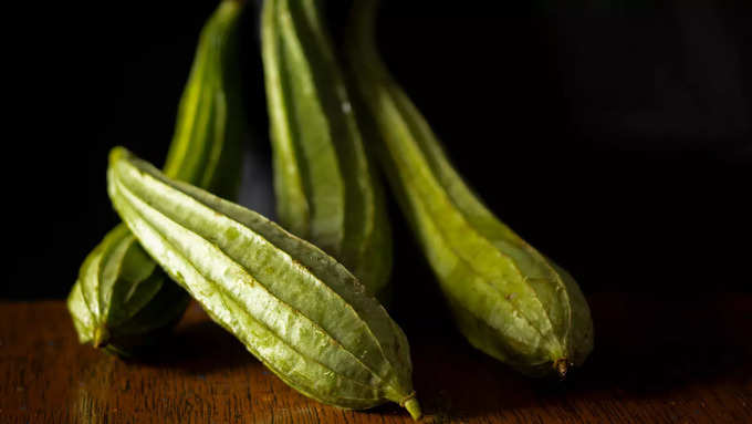 ಹೀರೆಕಾಯಿ ಮತ್ತು ಸೋರೆಕಾಯಿ