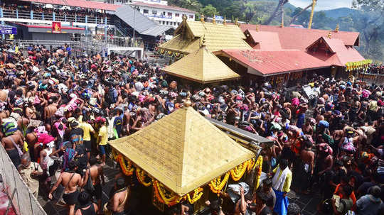 പഴുതടച്ച സുരക്ഷ, പിഴവില്ലാത്ത ഏകോപനം; ശബരിമലയിൽ സുരക്ഷിത മകരജ്യോതി ദർശനം; എത്തിയത് രണ്ട് ലക്ഷത്തോളം തീർഥാടകർ