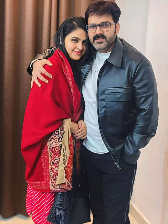 Pawan Singh and Chandani Singh