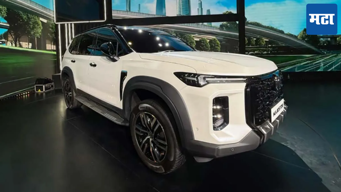 2025 MG Majestor Showcases At Auto Expo 2025 rival Toyota Fortuner