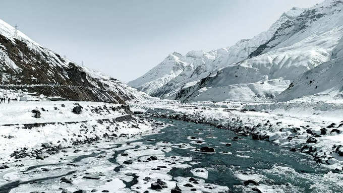 क्यों टूरिस्ट्स के लिए 44 दिनों तक बंद रहता है सिस्सू