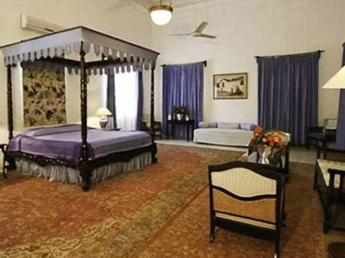 pataudi-palace-bedroom