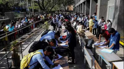 TN Govt Job Fair : சென்னையில் ஜனவரி 24-ம் தேதி தனியார் துறை வேலைவாய்ப்பு முகாம் - இளைஞர்களுக்கு மாவட்ட ஆட்சியர் அழைப்பு