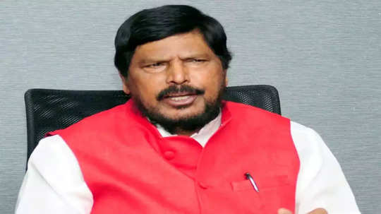 Ramdas Athawale: शरद पवार यांनी 'एनडीए'त यावं; केंद्रीय समाजकल्याण राज्यमंत्री रामदास आठवलेंची साद