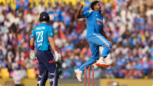 IND vs ENG 1st ODI : ‘அந்த குறையை சரிசெய்த ரோஹித்’.. காட்டடி அடித்த இந்திய அணி.. இங்கிலாந்து படுதோல்வி!