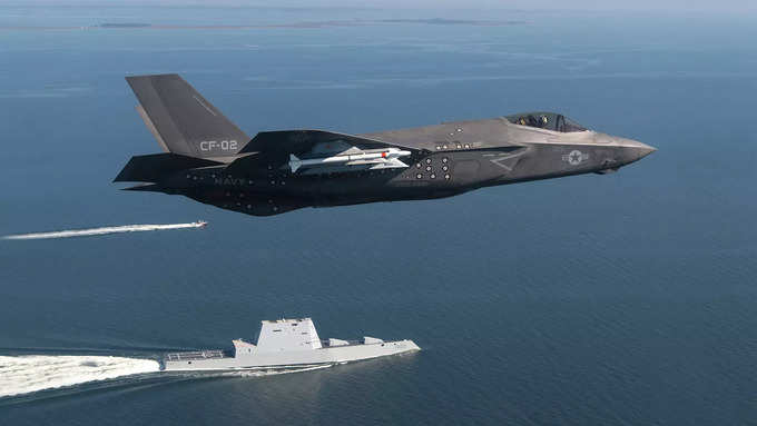 F-35 लाइटनिंग III