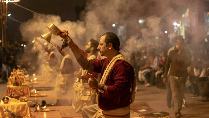 अस्सी घाट में शुभ - ए - बनारस 