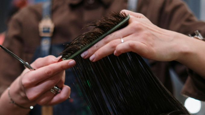 nail and hair cut