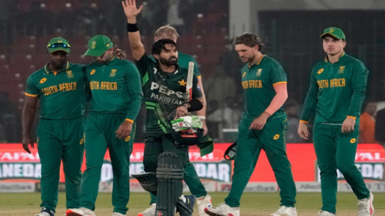 PAK vs SA : ‘353 ரன் இலக்கு’.. வரலாற்று வெற்றியைப் பெற்ற பாகிஸ்தான்: பல சாதனைகள்.. லிஸ்ட் இதோ!