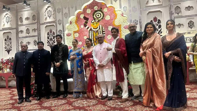 Kumar Vishwas Daughter Agrata Wedding Reception1