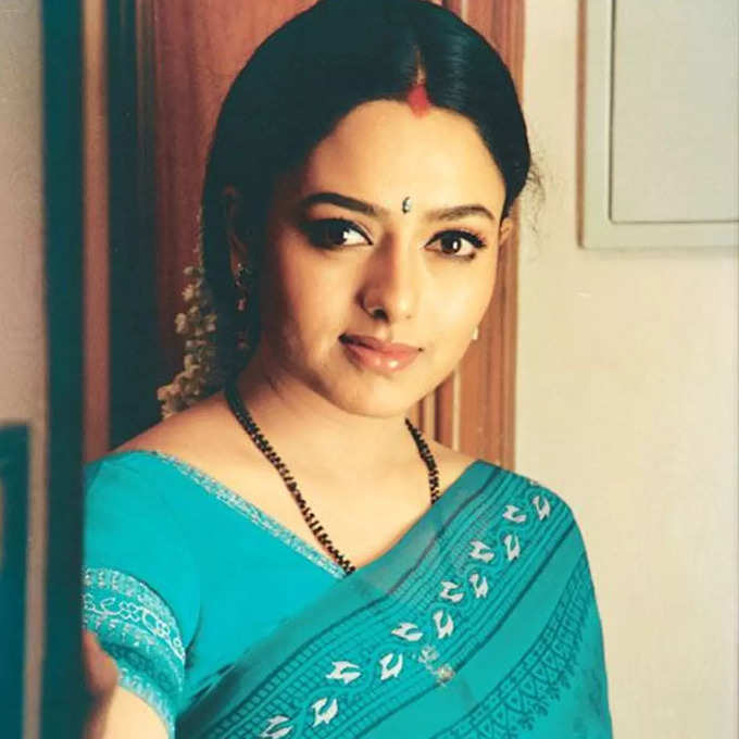 actress soundarya