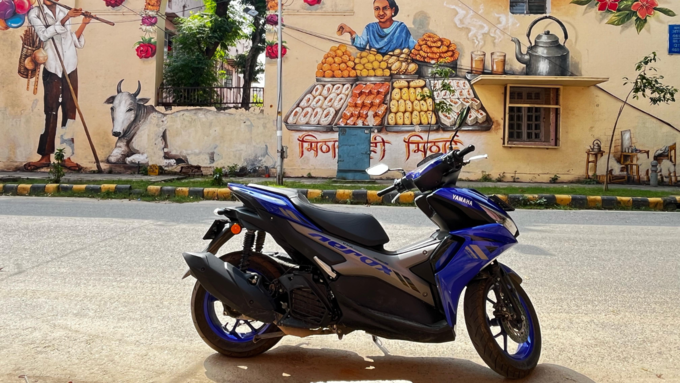 Yamaha Aerox 155 Review: मैक्सी स्कूटर सेगमेंट में अग्रणी