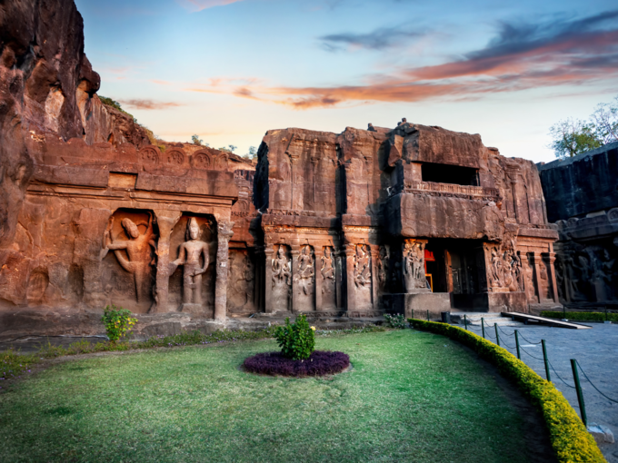 कैलासा मंदिर एलोरा, महाराष्ट्र