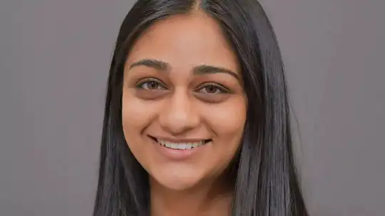 रिसर्च के लिए दिव्या को मिला बड़ा अवॉर्ड