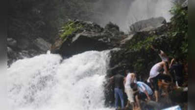 ಪ್ರಕೃತಿ ಬರೆದ ದೃಶ್ಯ ಕಾವ್ಯ ಹನುಮಾನ್ ಗುಂಡಿ