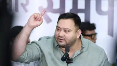 Voter List Revision Bihar,'बिहार से मताधिकार छीनने की साजिश', तेजस्वी यादव  ने आरोप लगाने के साथ Pm मोदी को दी चेतावनी, जानें - Tejashwi Yadav Accused  Pm Modi Of Conspiring To Snatch