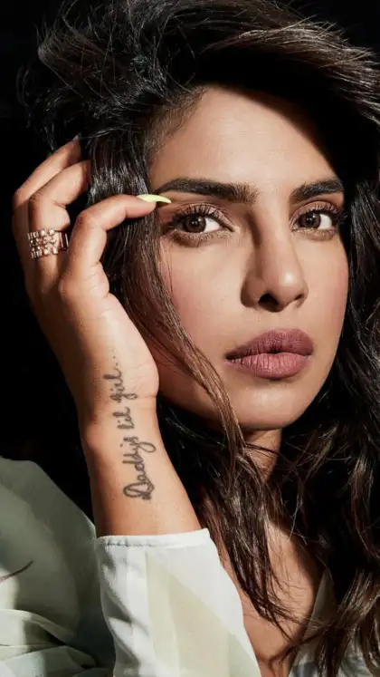 ​பாலிவுட் நடிகைகளின் டாட்டூக்களும் அதன் அர்த்தங்களும்!