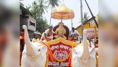 ಗಂಗೊಳ್ಳಿ: ವ್ಯಾಸರಘುಪತಿ ರಥಕ್ಕೆ ಅದ್ದೂರಿ ಸ್ವಾಗತ