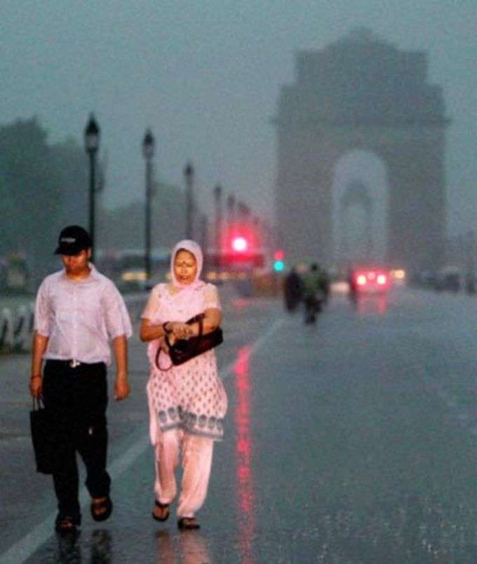 दिल्ली में बारिश 