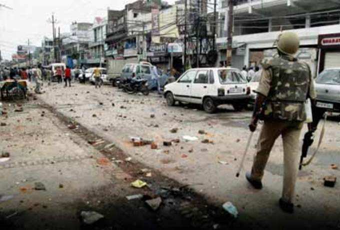 असम हिंसा: यूपी में उपद्रव
